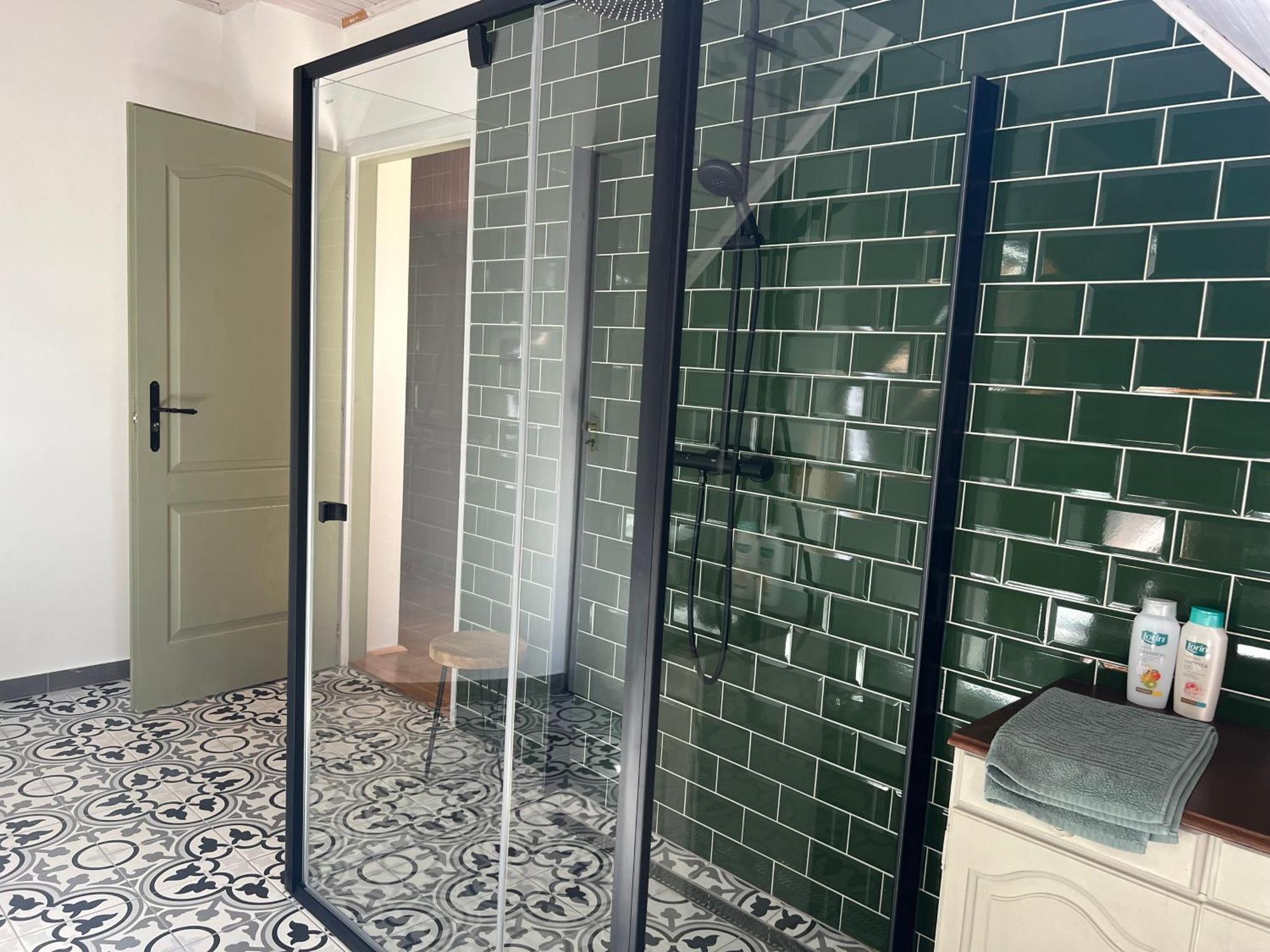 Bor Es Kenyer Hotel Hegymagas Kültér fotó