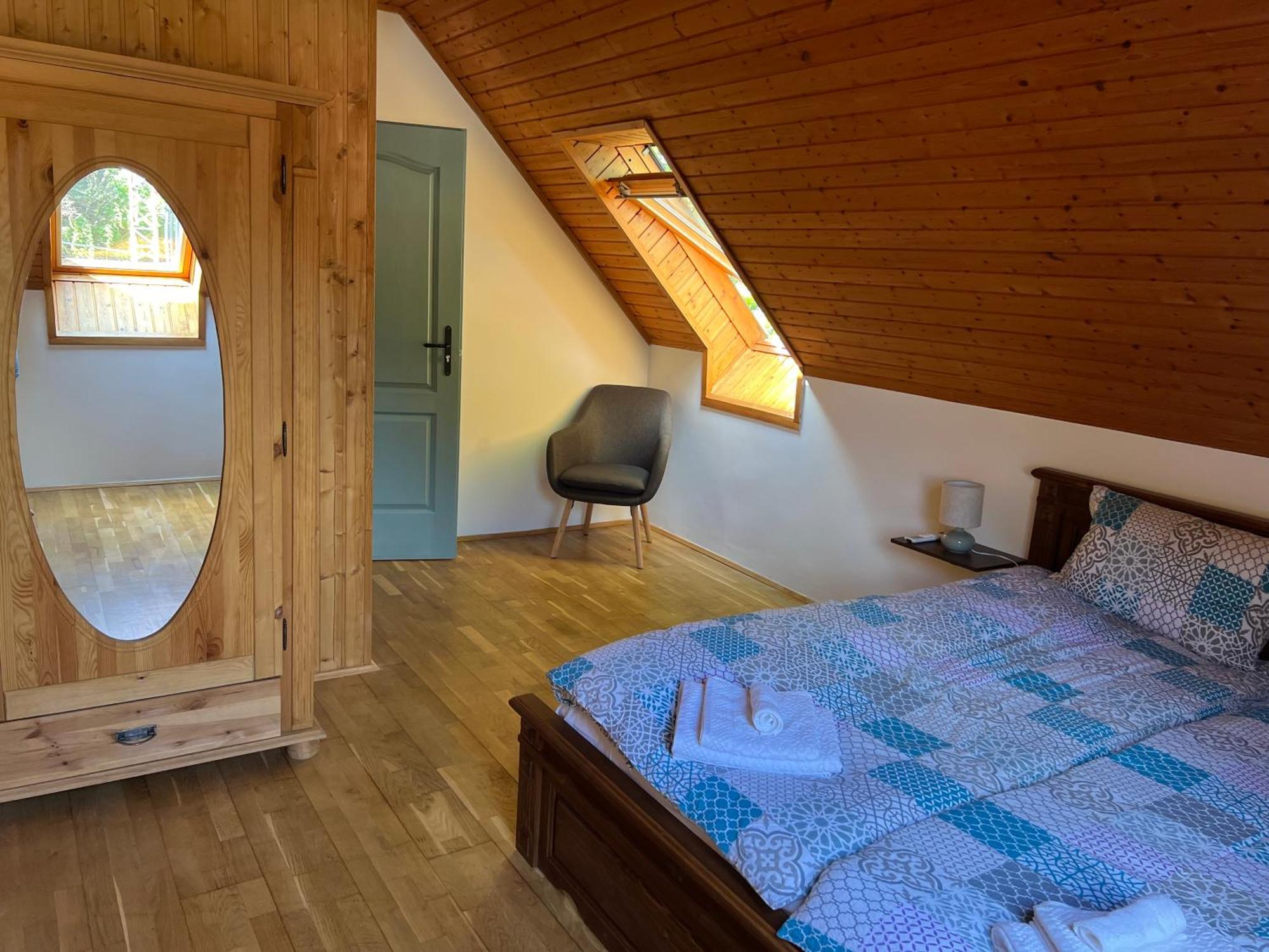 Bor Es Kenyer Hotel Hegymagas Kültér fotó